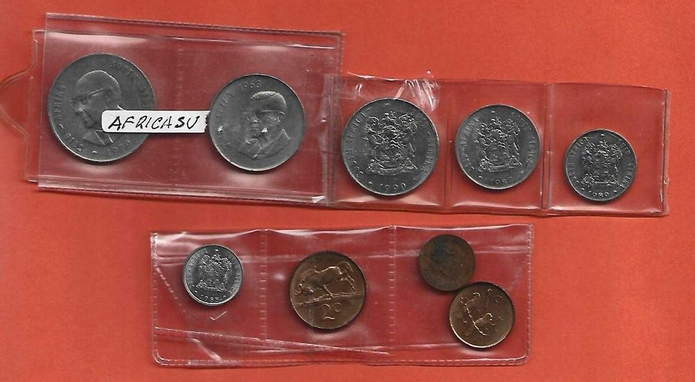 Coleção De 9 Moedas Diferentes da A. do Sul