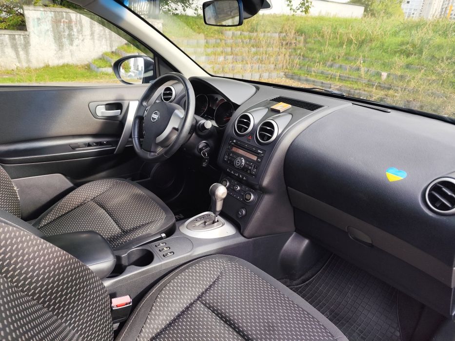 Продам nissan qashqai 2007