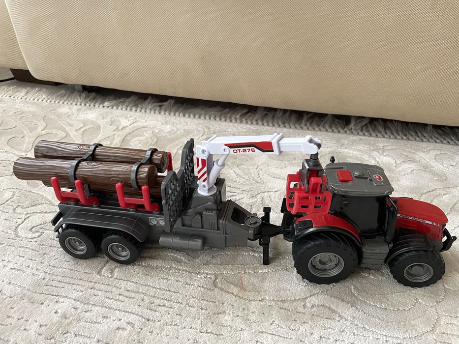 Трактор з мелодією,інерційний,купляли в Антошці