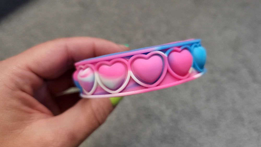 Bransoletka serduszka pop it