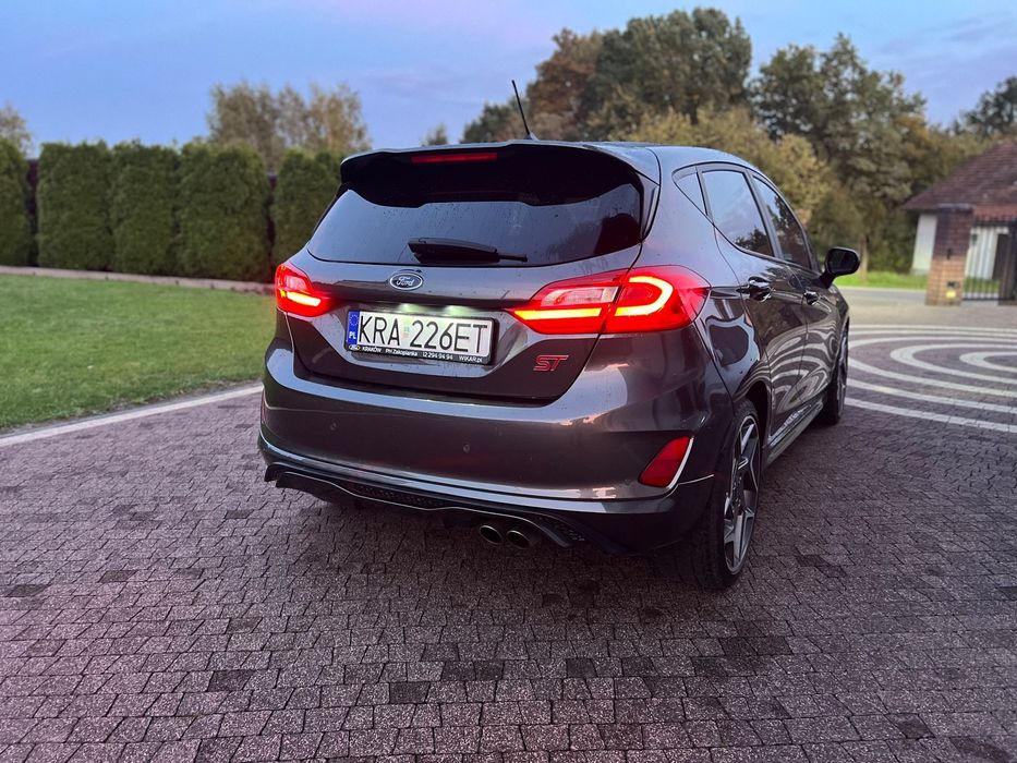 Ford Fiesta ST-200. 1.5 EcoBoost Ford Performance