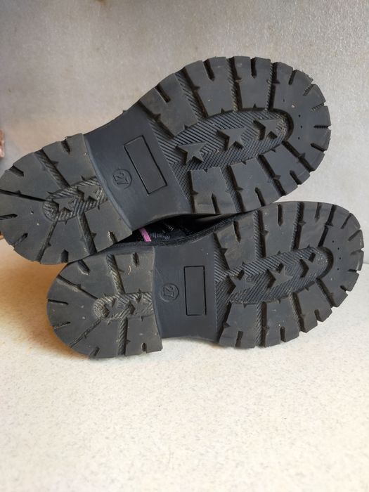 Buty zimowe kozaki trapery Minnie Mouse 27