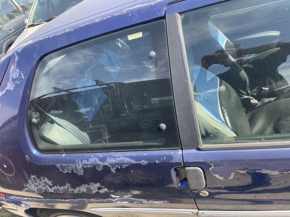Vendo peugeot 106 para peças