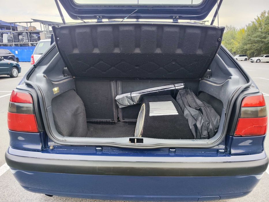 Skoda Felicia 1.6 — “живіша за всіх живих”, на 15-ках і з характером