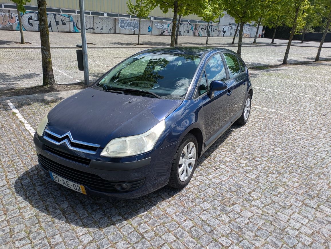 Citroën C4 em bom estado