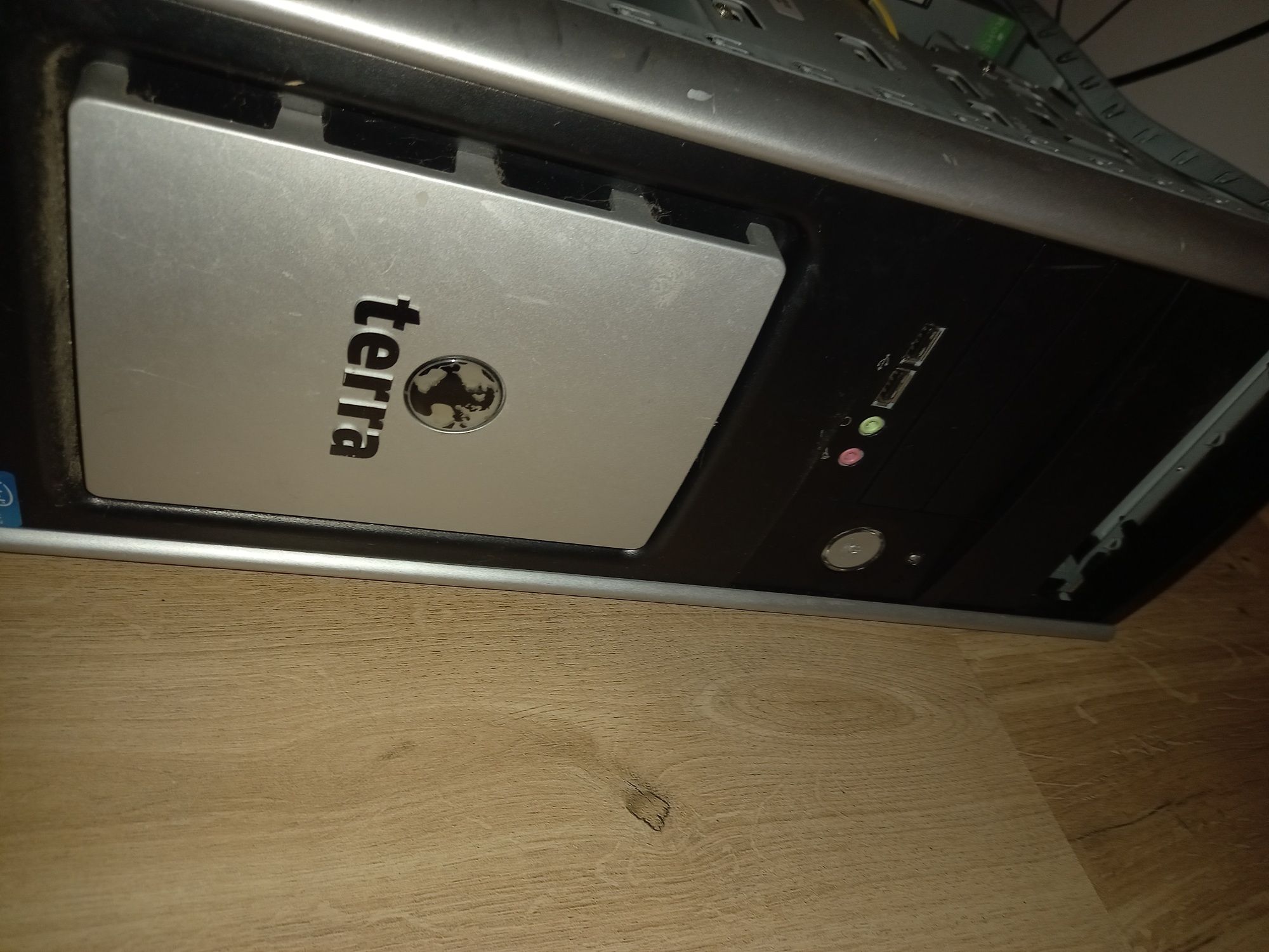 Komputer stacjonarny amd fx 4130 quad core 3.8ghz