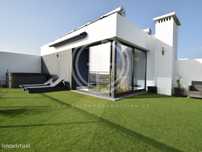 Apartamento T3 duplex semi novo em Montenegro, Faro