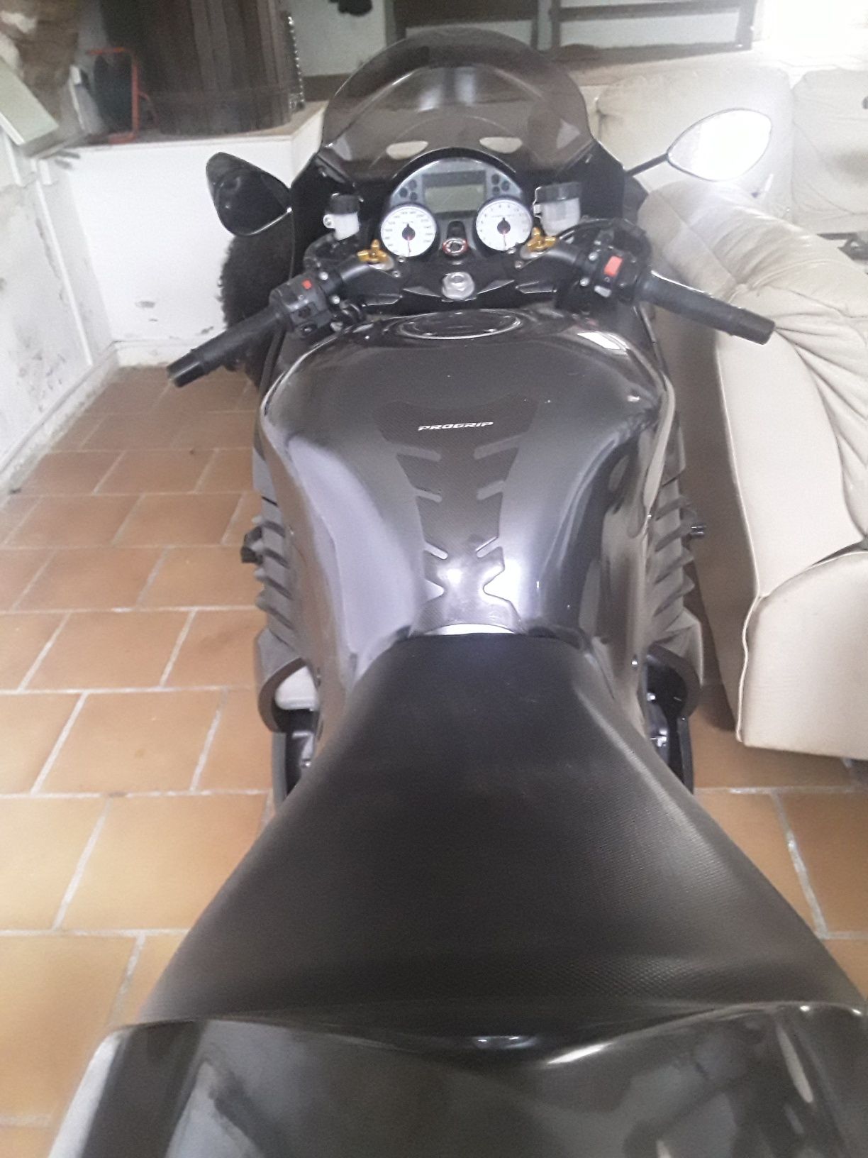 Como NOVA kawazaki zzr1400cc pure adventure