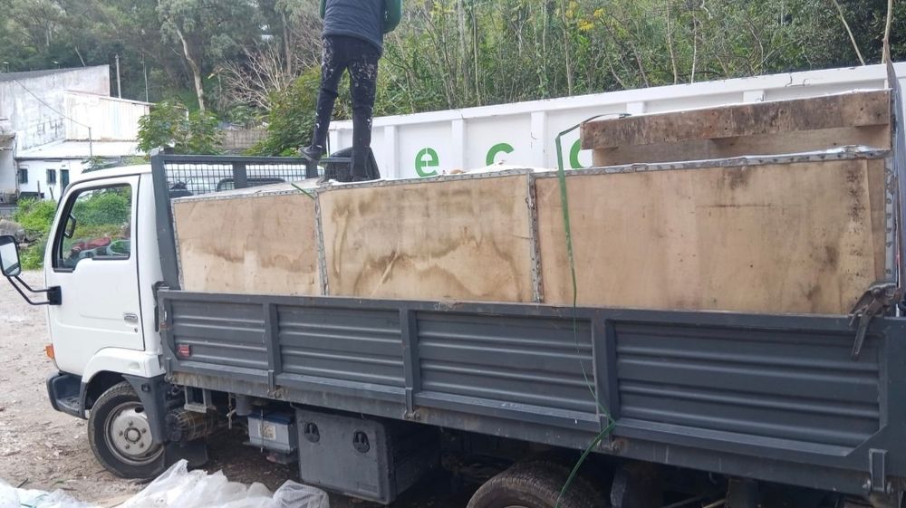 CARRINHAS para transporte de tudo e recolha de entulho e resíduos