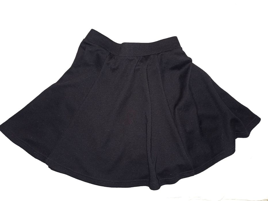 Чорна спідниця з замком