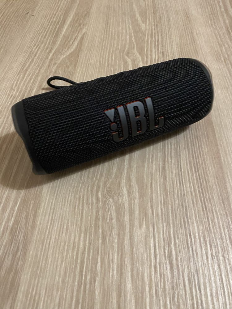 Jbl flip 6 como nova