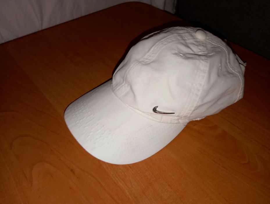 Кепка Nike metal swoosh