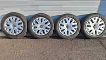 Felgi aluminiowe 17" z oponami zimowymi PIRELLI 225/55R17