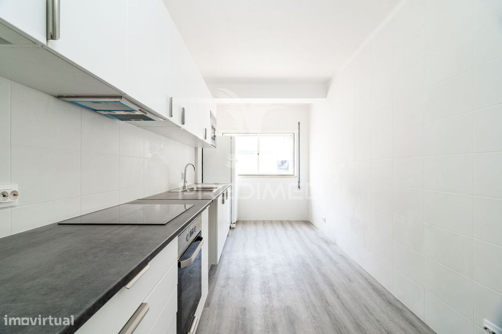 Apartamento T3 Totalmente Renovado – Cruz D’Aireia, Leiria