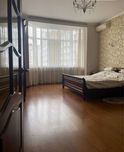 Продається 2х кімнатна квартира з ремонтом і меблями. Урлівська 16/37