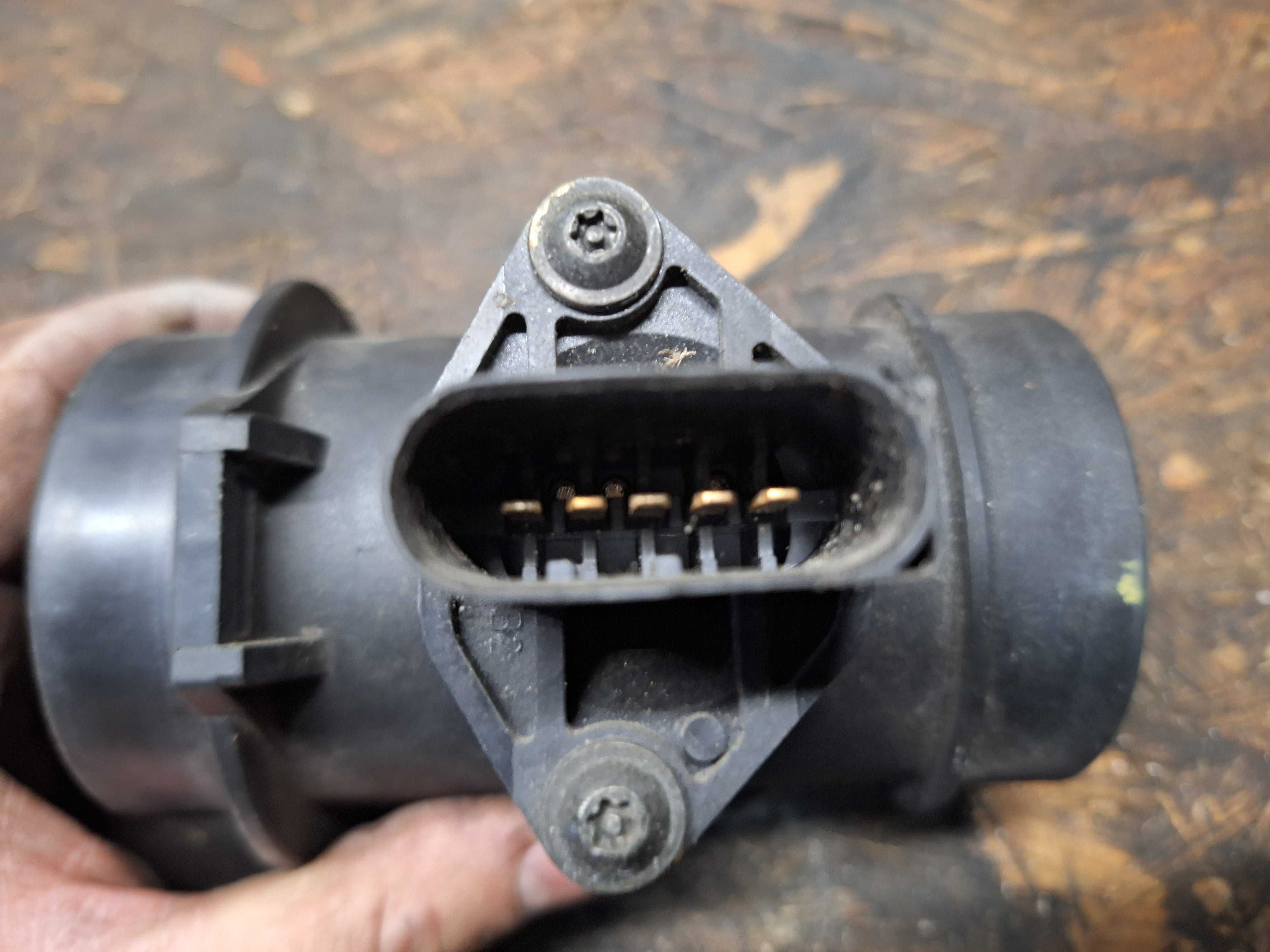 Oryginalny przepływomierz powietrza BMW e36 e46 z3 silnik 1,9 m43tu