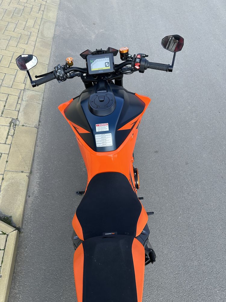 Ktm 1290 super duke r 2021