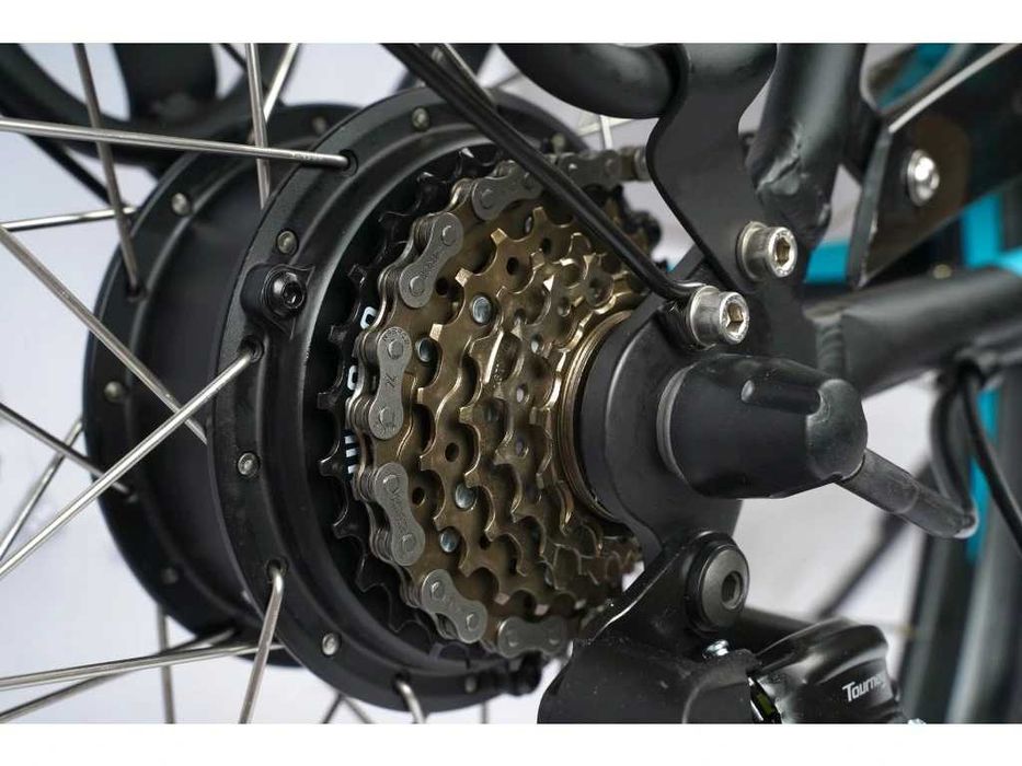 Rower elektryczny LOVELEC Nardo 26" Czarno/Niebieski i Czarno/Zielony