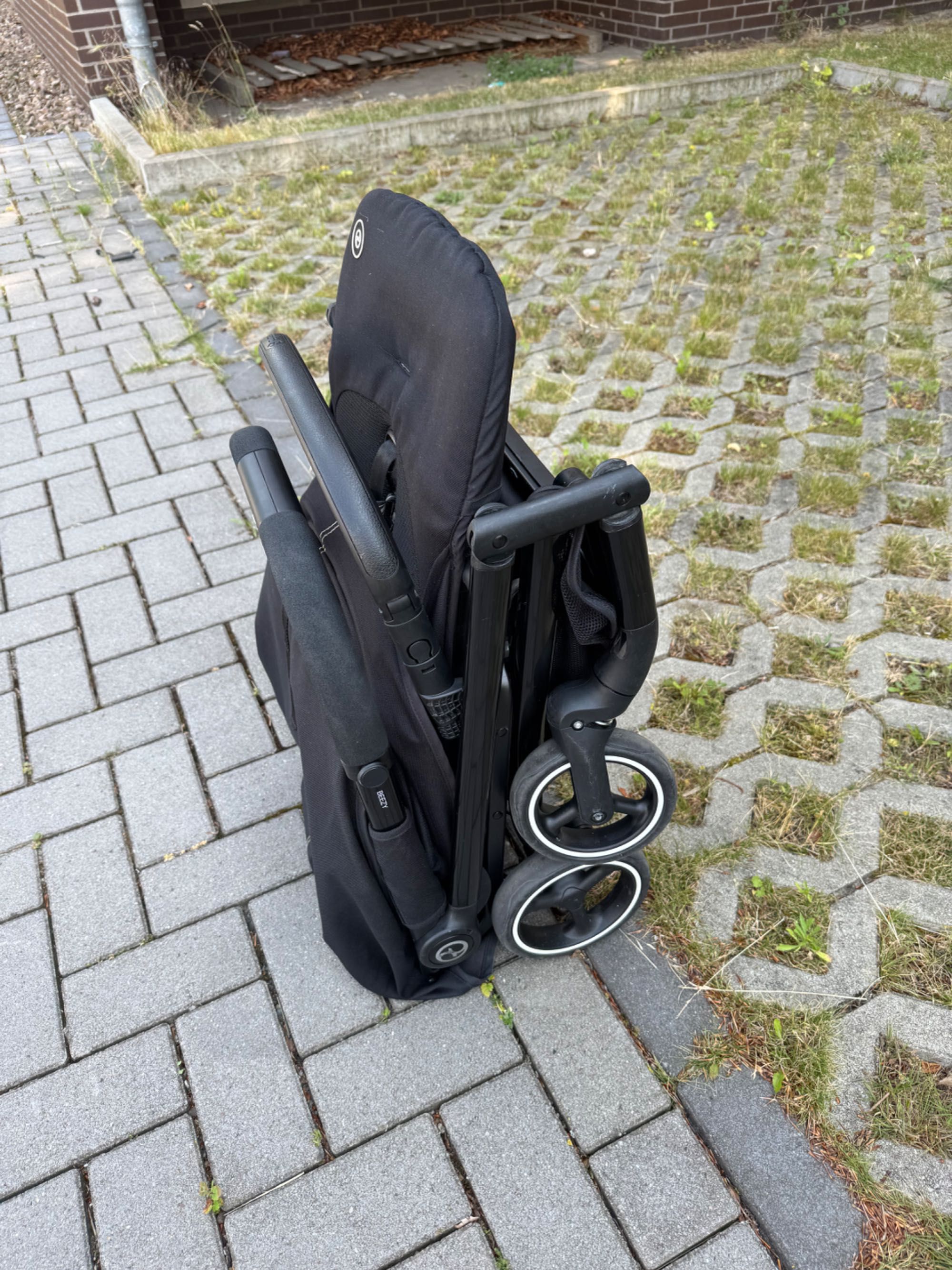 Коляска Cybex Beezy