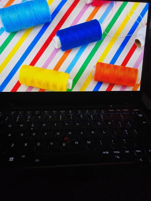 Lenovo ThinkPad X1 Carbon GEN 11 OLED i7 16/512 gw 2028