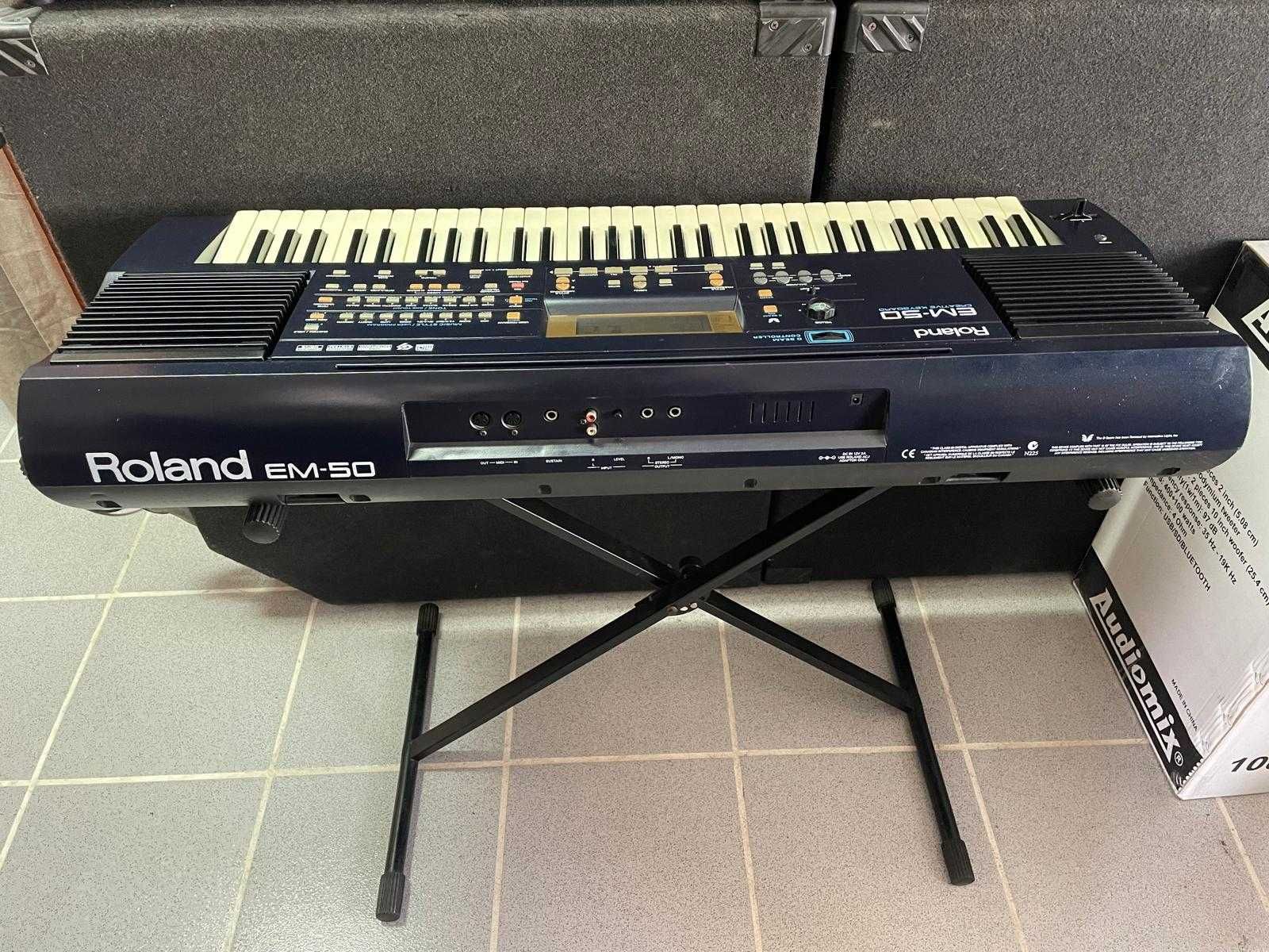 TECLADO ROLAND EM-50 -Óptimo som de piano - Excelente P/Aprendizagem