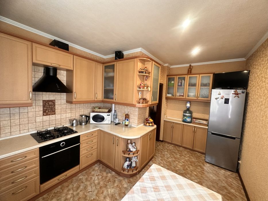 Продам будинок р-н ветлікарні Борисполь