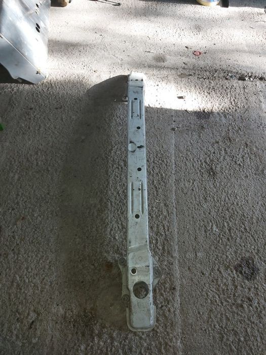 Renault master movano belka zderzaka przód wersja 03-10 rok