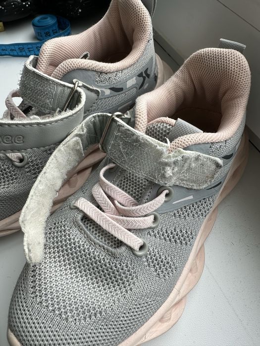 Кросівки для дівчинки 29,30 р