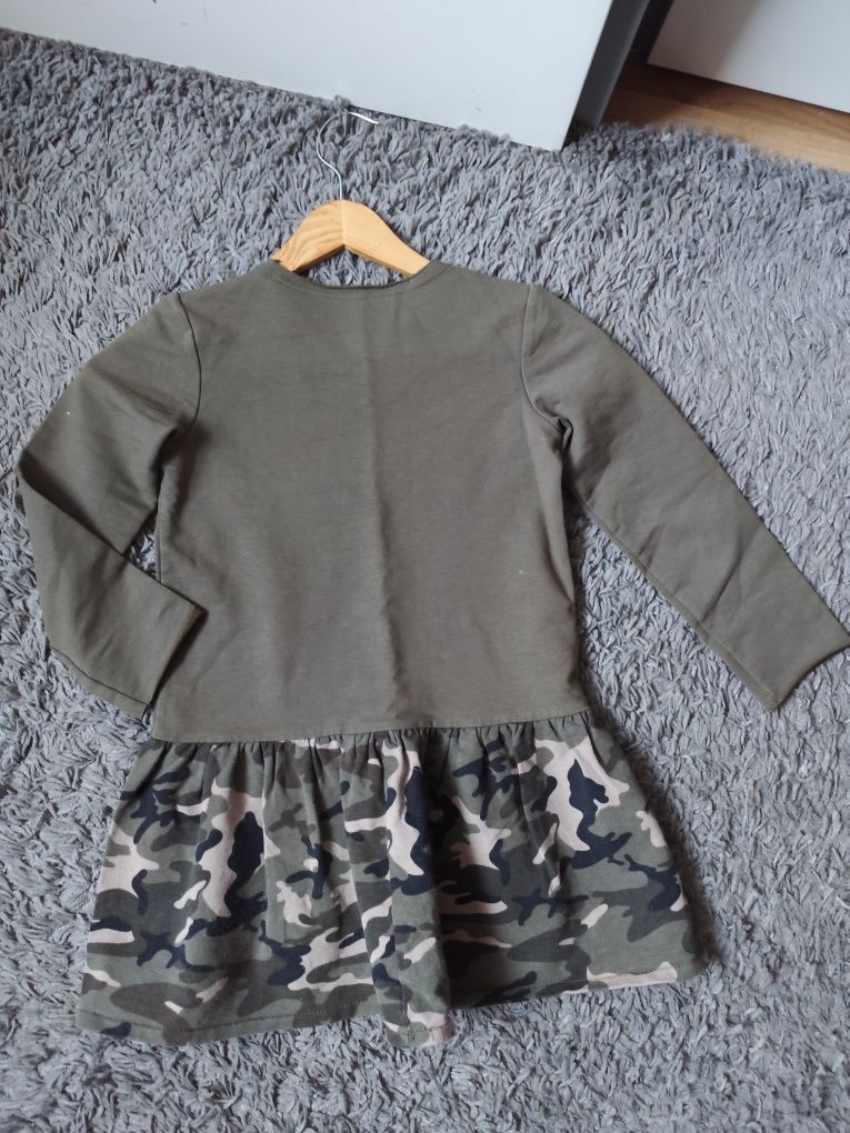 Sukienka dla dziewczynki moro styl militarny r. 110/116