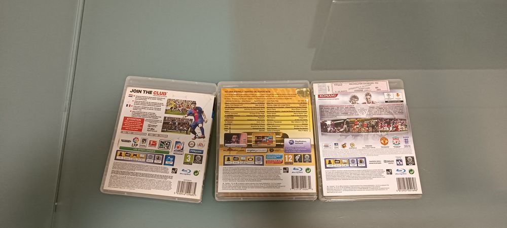 PS3 com 5 jogos com acessórios