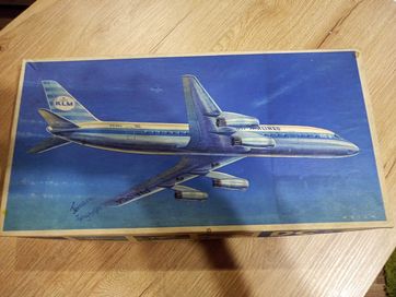 Stary model DC-8 - kompletny w skali 1:100