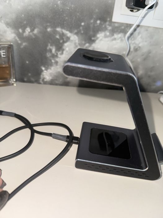 Зарядний пристрій 3 в 1