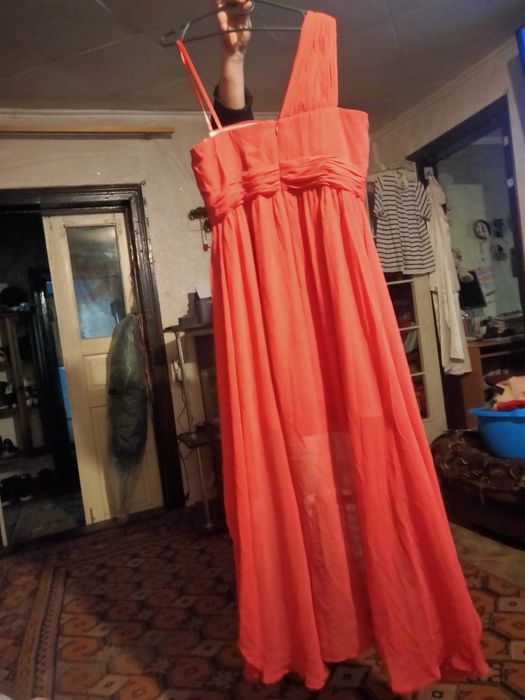 Сукня ( червона)