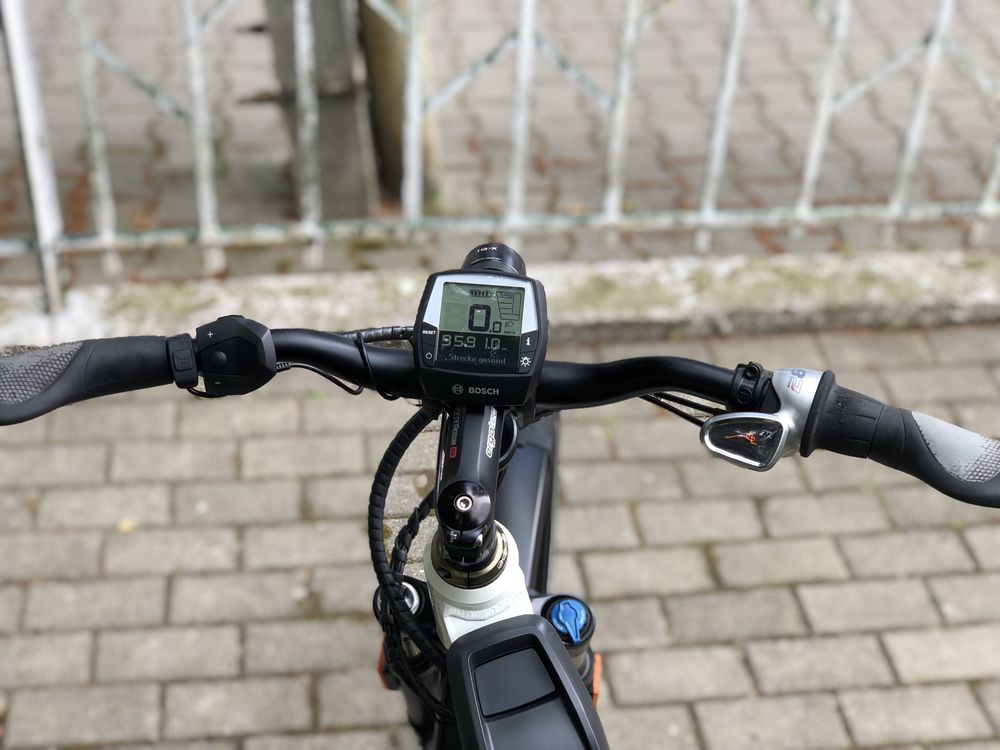 Rower elektryczny Riese Muller pasek