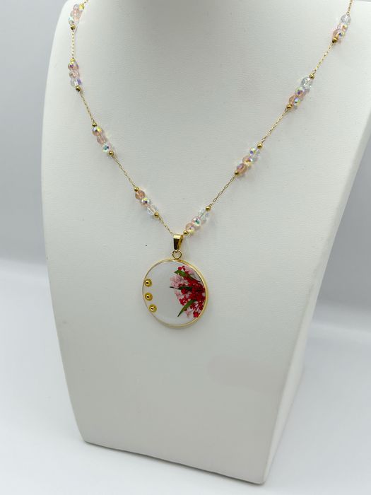 Przepiekny recznie robiony naszyjnik z kwiatami