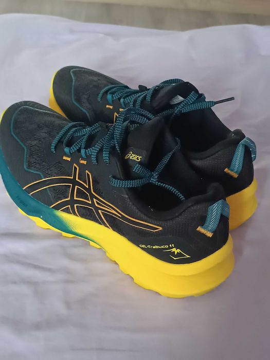 Кросівки чоловічі ASICS, розмір 42, устілка 28 см