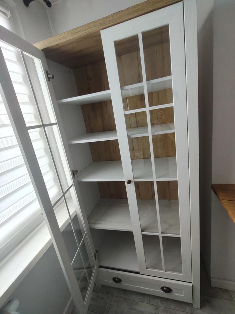 MARKSKEL 2 drzwi biały/dąb Stan idealny