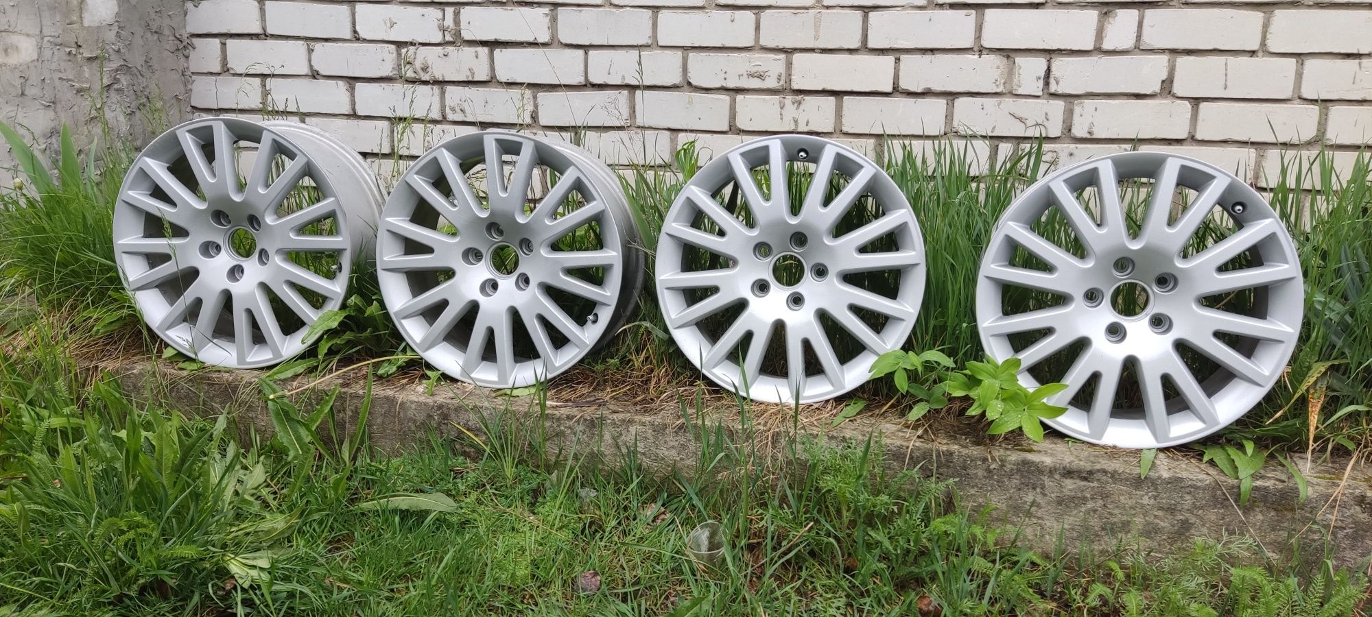 Диски Audi 17 5x112 4F0601025AK