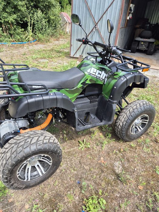 Quad akumulatorowy Hecht 59399 army