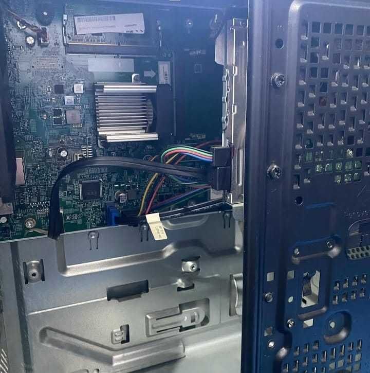 Torre de computador HP