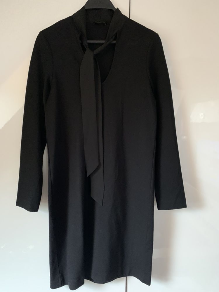 Sukienka Massimo Dutti XS 34 czarna jak nowa