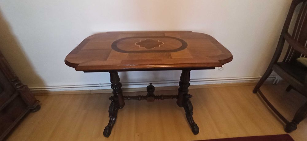 Stolik Kawowy z Dekoracyjnym Blatem Drewniany  ANTYK