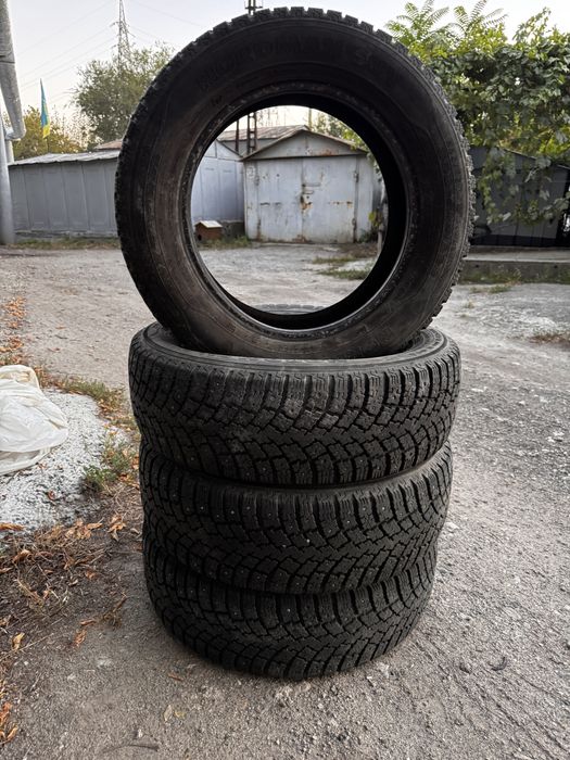 Пара! Зимней резины Nokian nordman SUV 225/65 r17