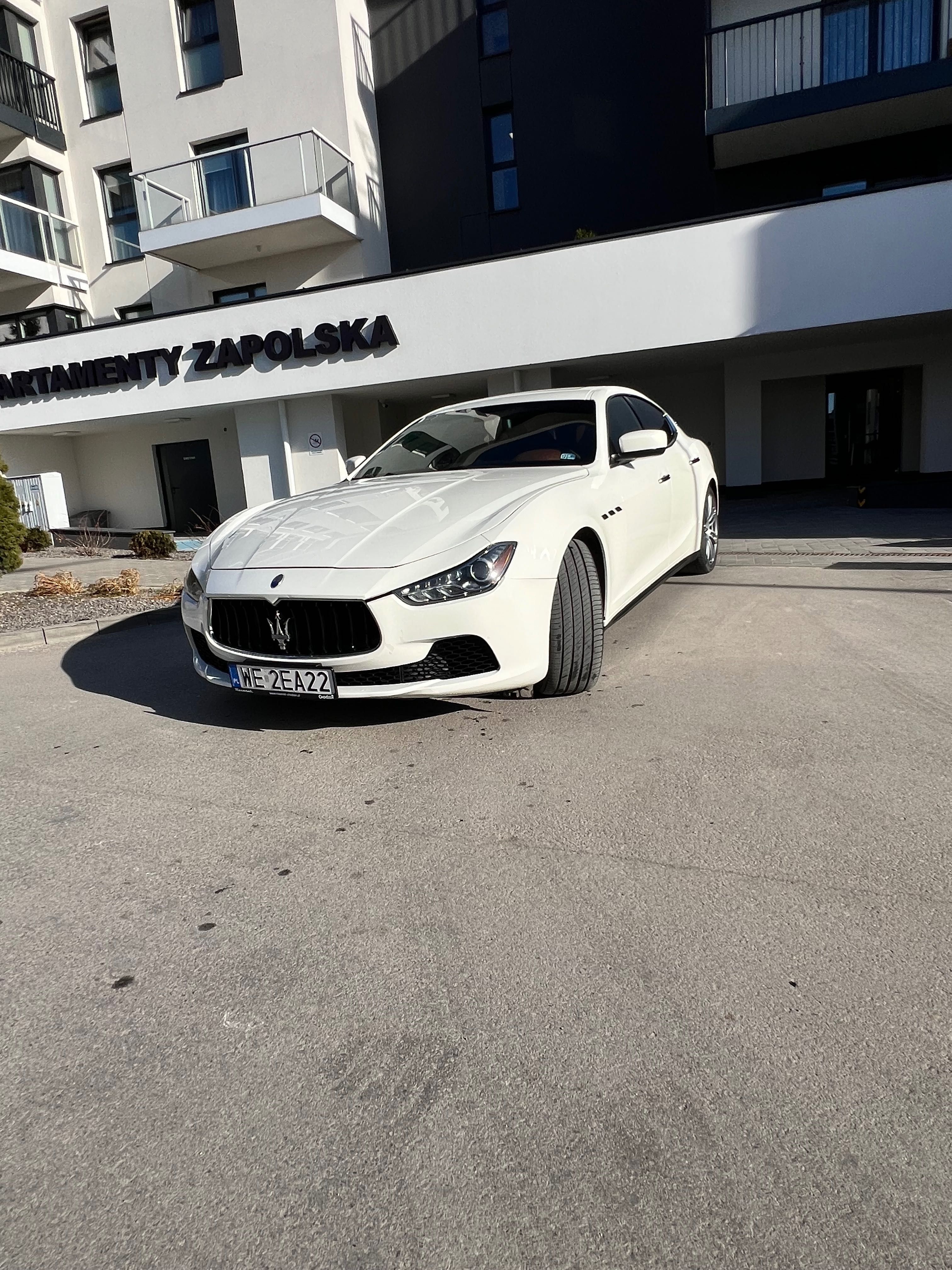 Maserati_Ghibli_3.0v6_410km_SQ4(4x4)PerfekcyjnyStan_Prywatny_EwZamiana