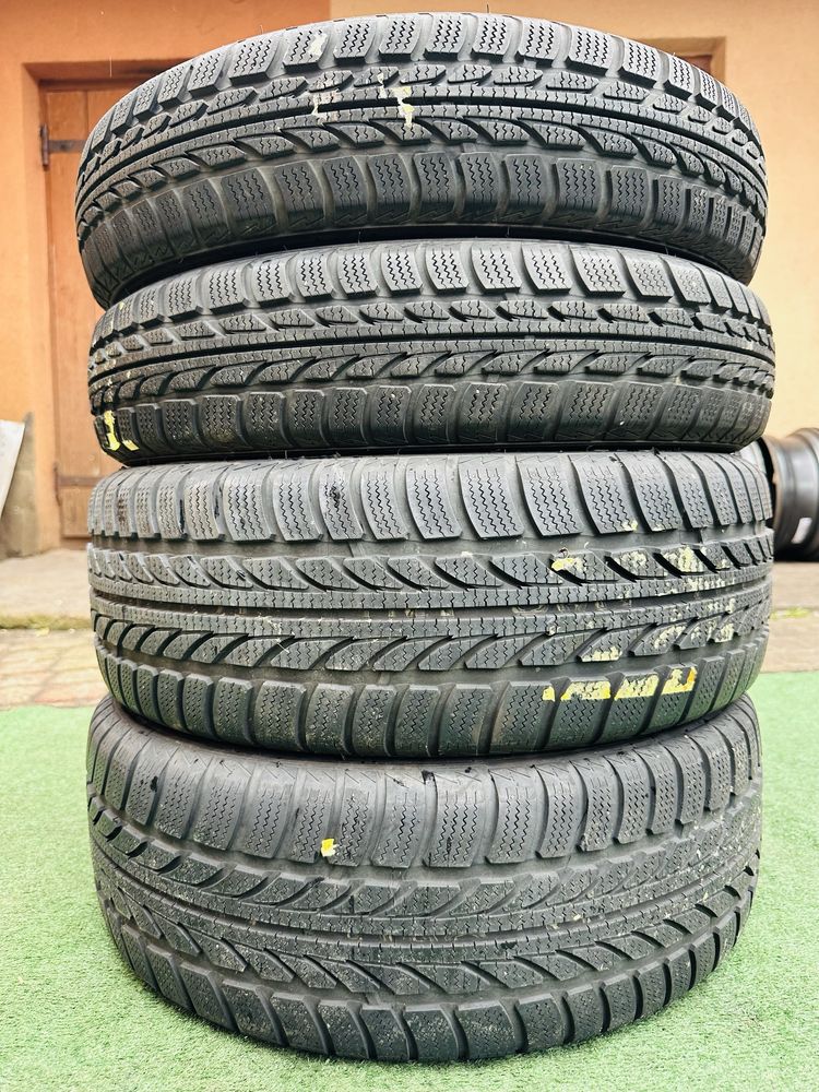 Диски сталеві різноширокі Smart 3/112 R15 з резиною 175/55-135/70 R15