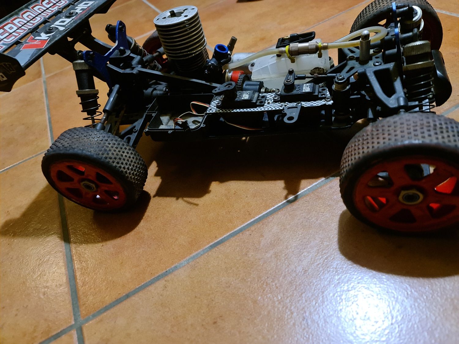 Carro rc Inferno neo 2.0