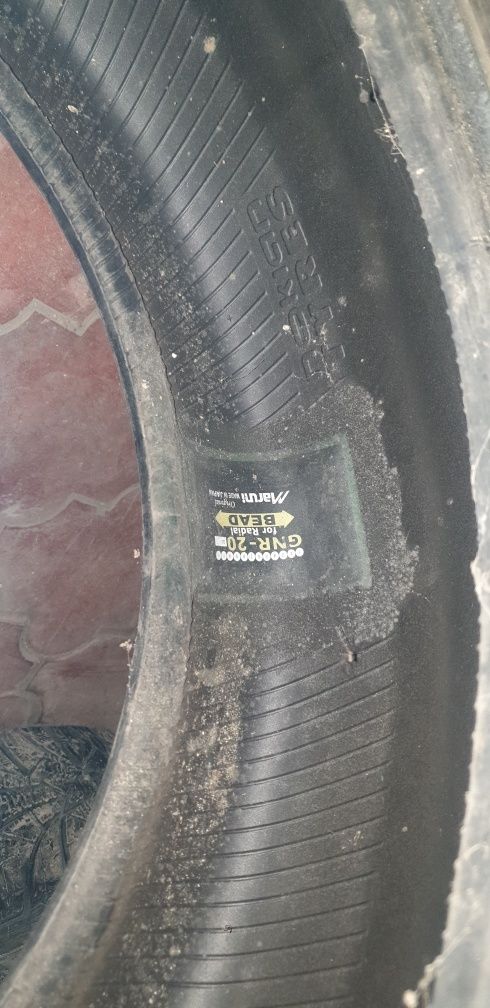 Продам шини 245/60R18