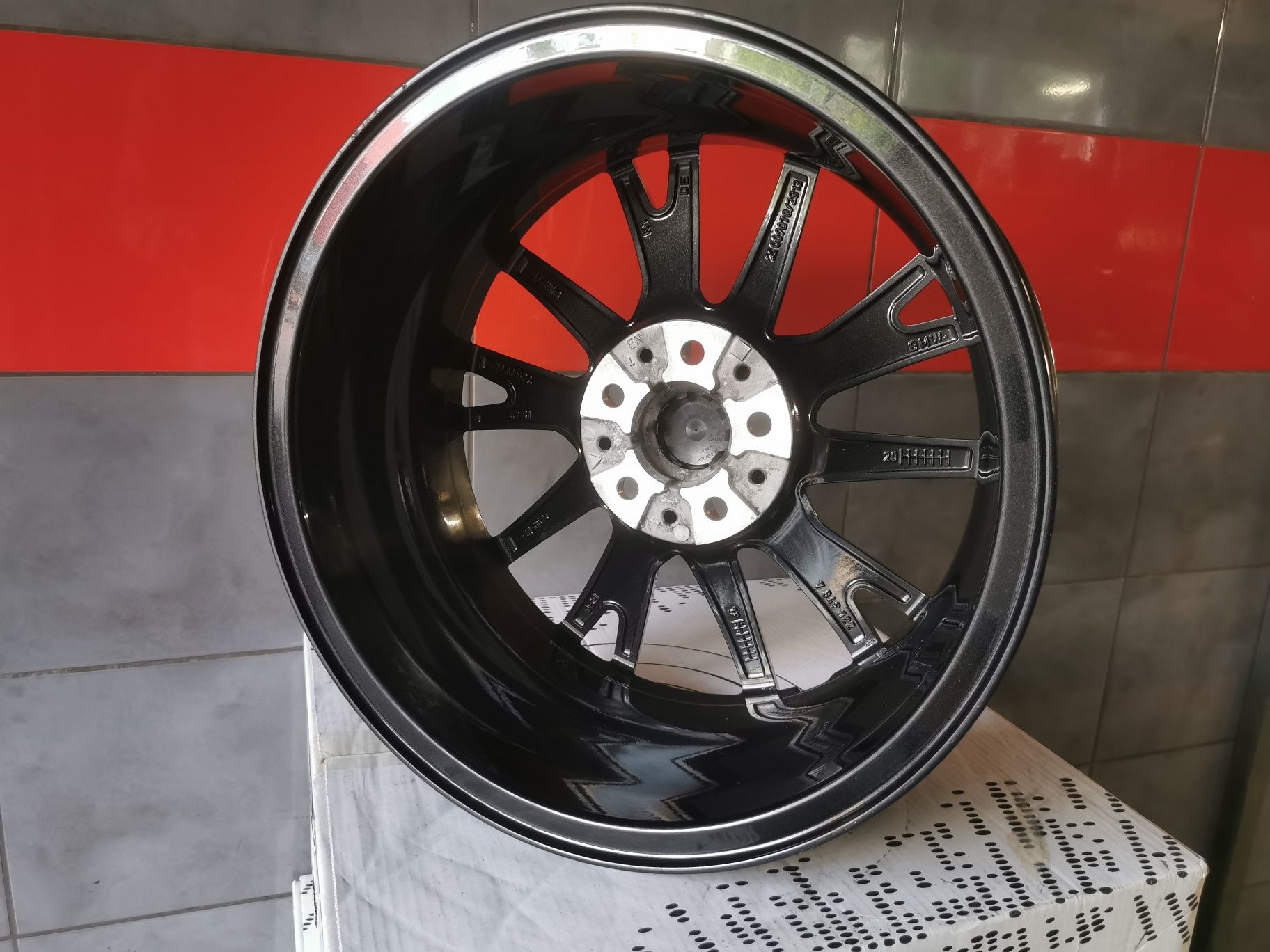Oryginał! Felgi 17" BMW 1 F40 2 F44 F45 F46 Gran Cupe Alufelgi Czujnik