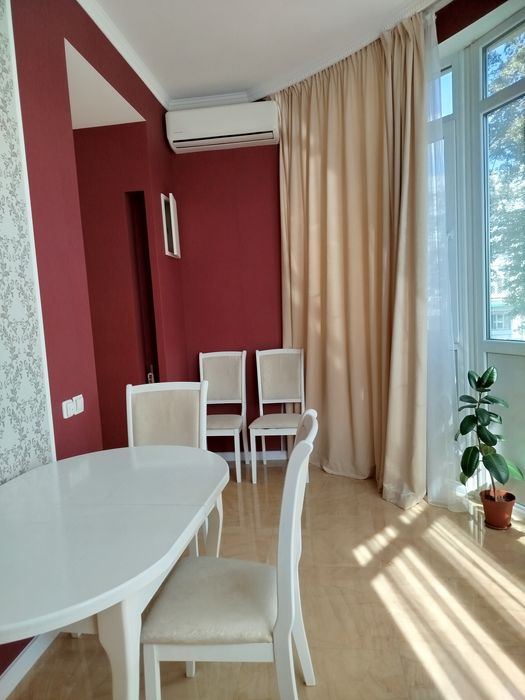 Продаж 2 кім.квартири в Центрі міста.