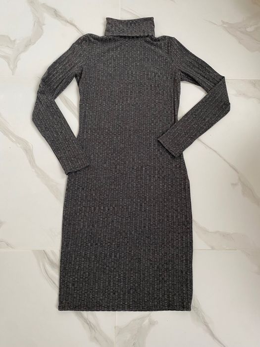 Плаття платье в рубчик футляр під горло гольф сукня міді миди